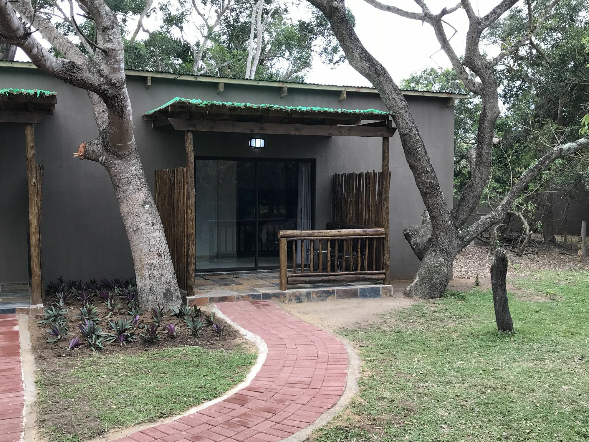 Emdoneni Lodge Hluhluwe Eksteriør billede